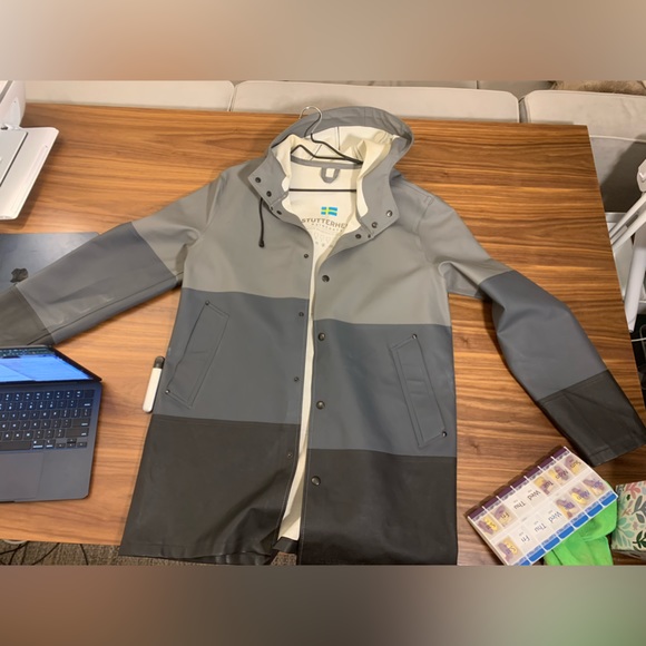 COPY - STUTTERHEIM THREE SHADES OF GRAY RAIN COAT Size S - Picture 4 of 6